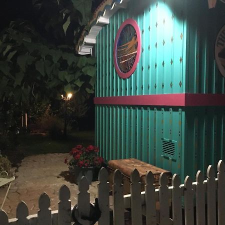 발링업 The Gypsy Rose Wagon 아파트 외부 사진